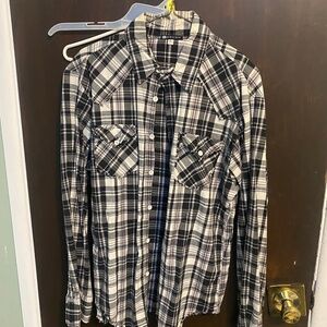 Men’s flannel style shirt